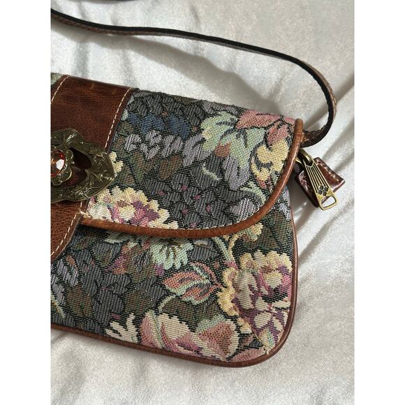 EUC Patricia Nash Verdura Bosque Tapestry Crossbody Clutch Leather Floral Purse - Picture 3 of 14